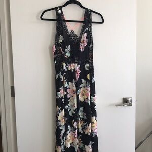 Floral long dress with front opening